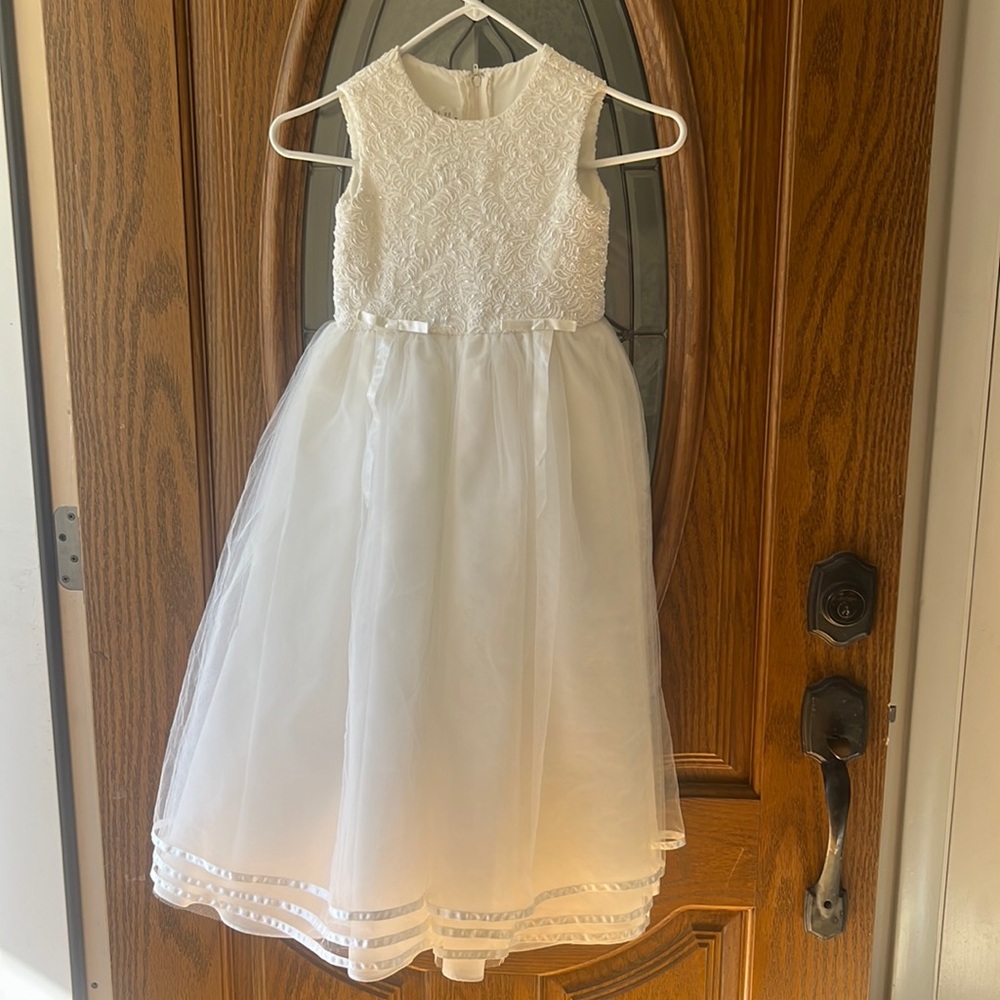 Flower girl/communion dress